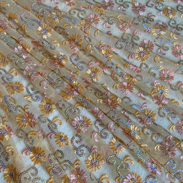 インド刺繍布 ドゥパタ チュールレース 結婚式 ひまわり オレンジ クリーム色 衣装 ドレス エスニック ボタニカル 2枚目の画像
