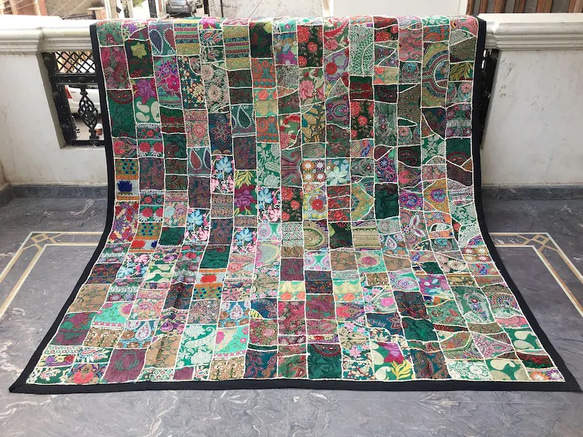 インド刺繍ラグ 緑 パッチワーク 敷物 アジアン ラリーキルト ボヘミアン 北欧 インド刺繍ラグ 緑 パッチワーク 敷物 アジアン ラリーキルト
