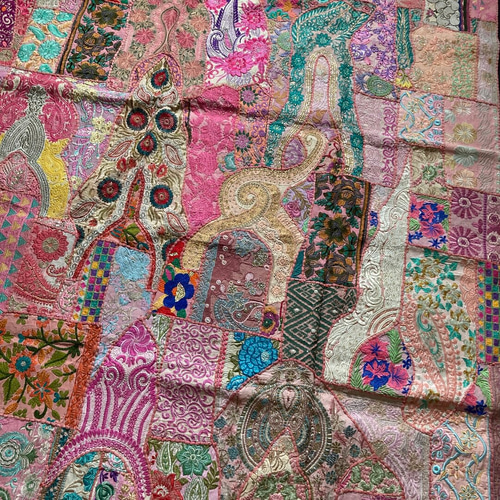 ★インド製★ラグ★インド刺繍★敷物★ インド刺繍ラグ 敷物 3畳 パッチワーク エスニック ヴィンテージラリー