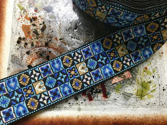 インドリボン ジャガード織 タイル柄 パッチワーク柄 カメラストラップ ベルト エスニック アジアン ボヘミアン 北欧 1枚目の画像