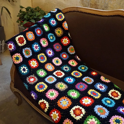 ベッドカバー　花　モチーフ編み　　ブランケット　ソファカバー かぎ針編み/フラワーモチーフ/ソファカバー/ブランケット