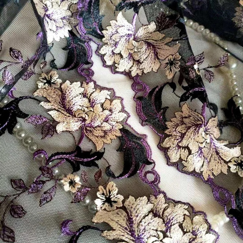 ブラック 黒 刺繍レース 白 紫 ゴージャスフラワー 和柄 着物 