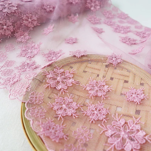 刺繍レース ピンク 雪の結晶 3D 立体 冬 メルヘン 手芸 素材 生地 