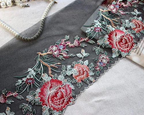 蚤の市　フランス　アンティーク　つけ襟　お花　チュールレース　タンバー　刺繍　1 ポイント10倍】 フランス 蚤の市 アンティーク チュールレース