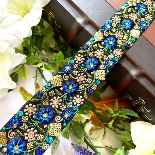 インド刺繍リボン 青 黒 ゴールド 花 キラキラ ラインストーン