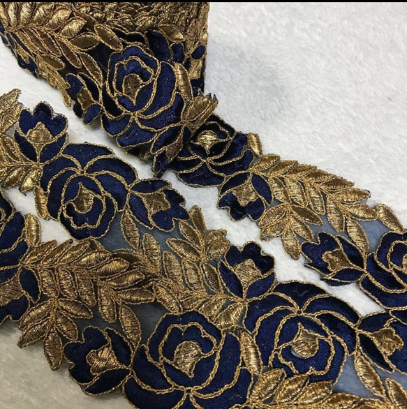 インド刺繍リボン 薔薇 紺色 青 ゴールド ヴィンテージ 立体 3D