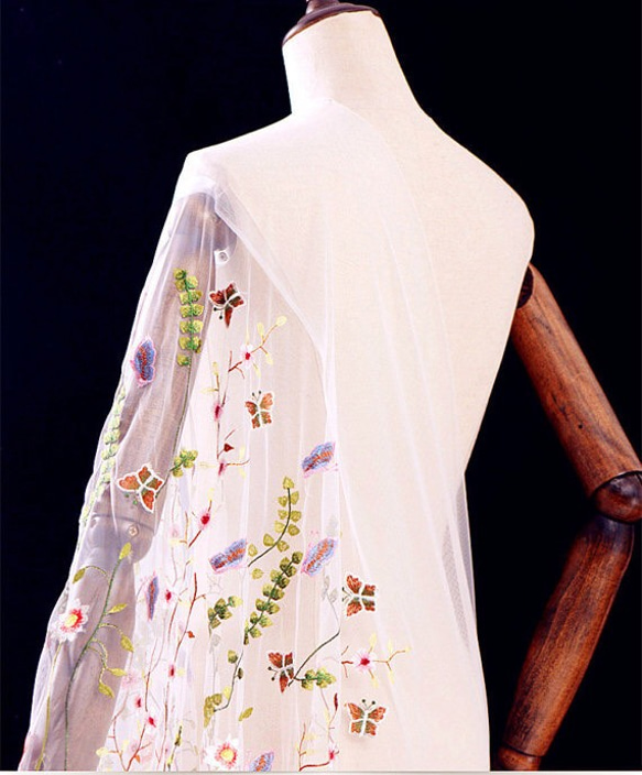 花刺繍 ボタニカル チュール レース 白 生地 布 ハンドメイド ドレス レトロ 3枚目の画像