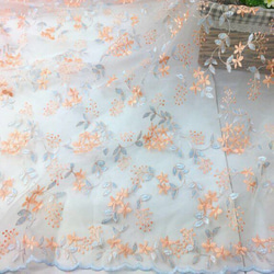 刺繍チュール レース 布 はぎれ ハンドメイド カーテン ドレス 結婚式ワンピース ヴィンテージ アンティーク オレンジ 1枚目の画像
