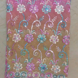 インド 刺繍 ドゥパタ 布チュール 衣装 サリー 花刺繍 はぎれ スカート ショール カーテン レース ドレス スカーフ 2枚目の画像