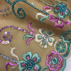 インド 刺繍 ドゥパタ 布チュール 衣装 サリー 花刺繍 はぎれ スカート ショール カーテン レース ドレス スカーフ 5枚目の画像