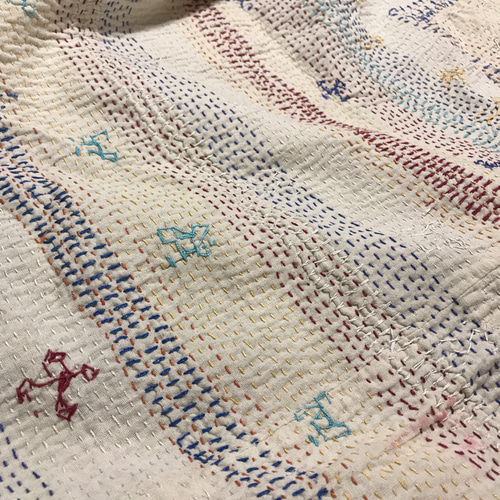 カンタ刺繍 刺し子 布 敷物 ラグ ベッドカバー ラリーキルト カンタ刺繍 刺し子 布 敷物 ラグ ベッドカバー ラリーキルト