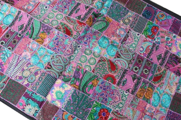 インド刺繍リボン 布 パッチワーク 敷物 ラグ ヴィンテージ エスニック