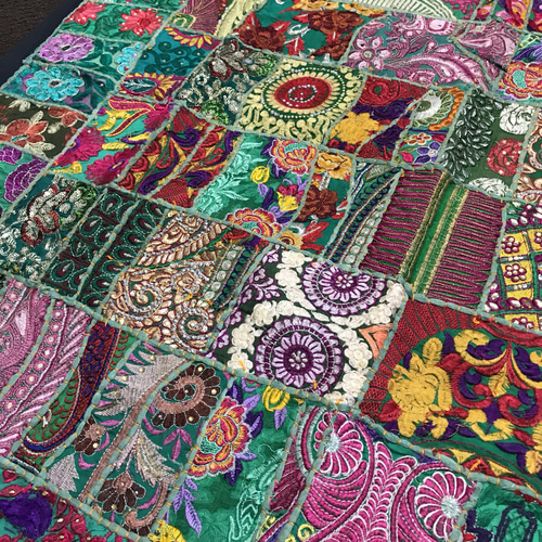 インド刺繍リボン 布 生地 はぎれ パッチワーク タペストリー
