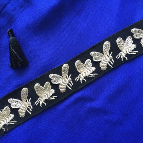 インド刺繍リボン フランスレース チロリアンテープ 黒 蜜蜂 昆虫 金色
