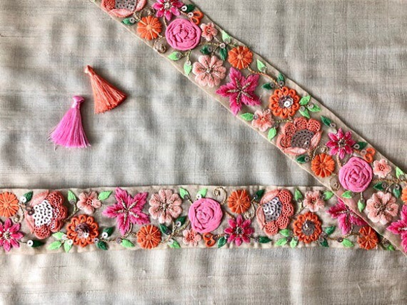 インド刺繍リボン 花 アンティークレース ピンク 薔薇 バラ チロリアン
