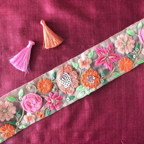 インド刺繍リボン 花 アンティークレース ピンク 薔薇 バラ チロリアン