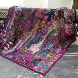 インド パッチワーク 刺繍 カバー ラグ エスニック ヨガ ラリーキルト 紫 アンティーク アジアン 敷物 レトロ 3枚目の画像