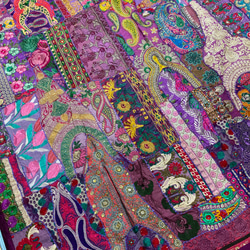 インド パッチワーク 刺繍 カバー ラグ エスニック ヨガ ラリーキルト 紫 アンティーク アジアン 敷物 レトロ 6枚目の画像