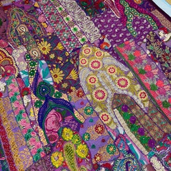 インド パッチワーク 刺繍 カバー ラグ エスニック ヨガ ラリーキルト 紫 アンティーク アジアン 敷物 レトロ 8枚目の画像