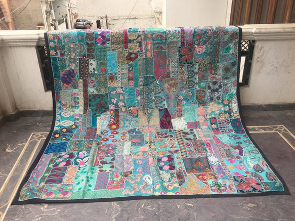 インド刺繍ラグ パッチワーク ハンドメイド ラリーキルト エスニック