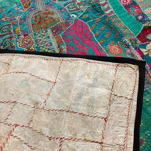 インド 刺繍 ラグ100×100 インド 刺繍 ラグ100×100