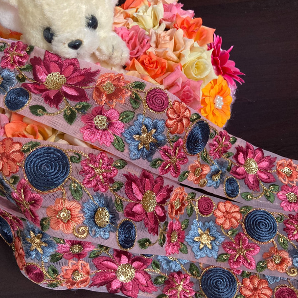 インド刺繍リボン 花 ピンク ボタニカル レトロ フランスアンティークレース プリンセス ヴィンテージ 北欧 手芸テープ 1枚目の画像