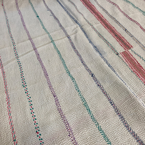 インドの手刺繍ヴィンテージカンタキルト・ラリーキルト-QUILT