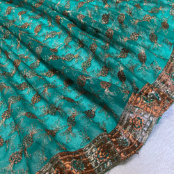 インド刺繍布 生地 緑 茶色 花刺繍 ボタニカル レース チュール ヴィンテージ 2枚目の画像