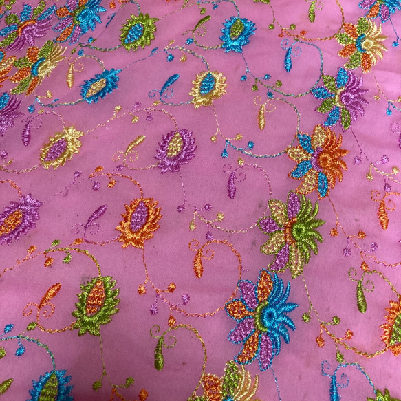 インド刺繍布 ドゥパタ ピンク 花レース ボタニカル アジアン エスニック 生地 9枚目の画像