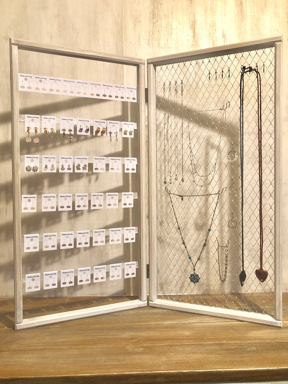 ピアス、イヤリング、ネックレス展示、販売用アクセサリースタンド 60×(30×2)㎝ 1枚目の画像
