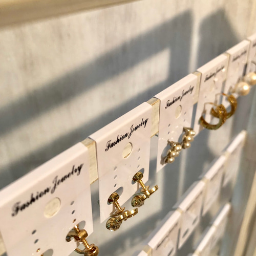 展示用】ホワイトドロップ イヤリング ピアス 【公式通販】