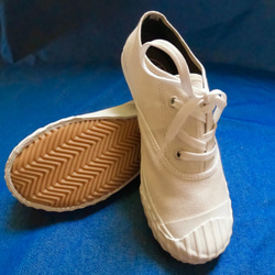 Adeia舒適 簡單 輕鬆 穿好鞋  休閒鞋  奶油白斜紋帆布鞋 第8張的照片