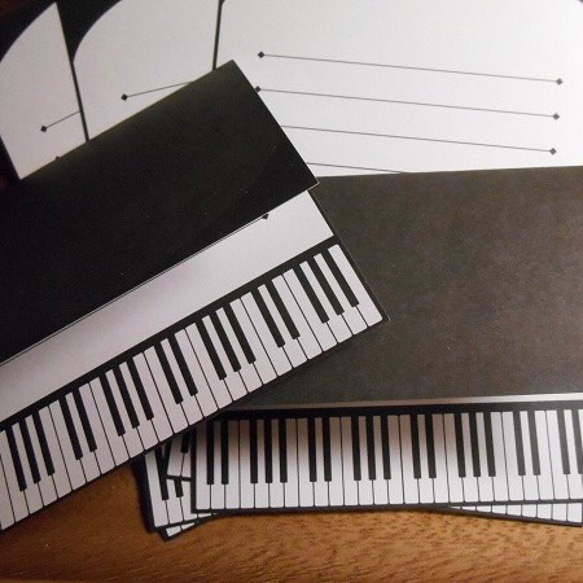 ピアノ二つ折りメッセージカード 5枚目の画像