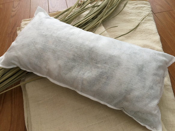 真菰と麻（ヘンプ100%）の抱き枕   no.2 4枚目の画像