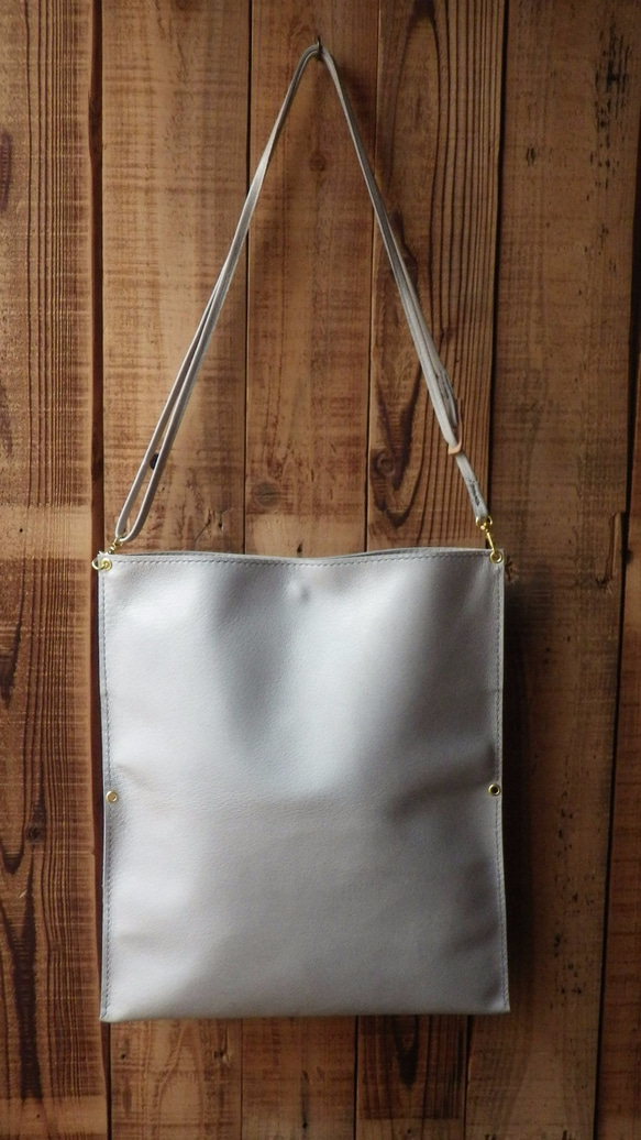 Ir：Shimmer of the rainbow　BAG(7:Iris)　【M-Gray】 3枚目の画像