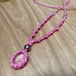 ローズクオーツ：マクラメ編みネックレス①　小ぶり　ピンク 2枚目の画像