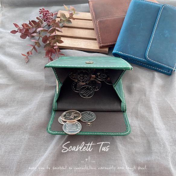 新生活応援 本革 ヌメ革 二つ折り財布 ボックス型 小銭入れ カード入れ  