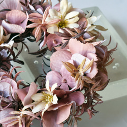 デイジーとローズマリーのくすみピンクリース　 3枚目の画像