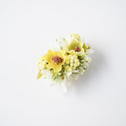 お花の帯留め 黄色小花 3枚目の画像