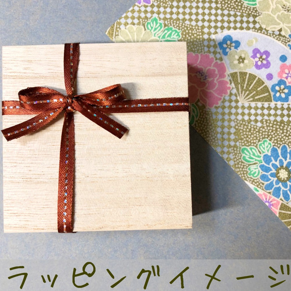 【送料無料】レース編み 和の手毬風 イヤリング/ピアス【春・うぐいす色】 8枚目の画像