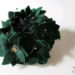 お花のヘッドアクセサリー(green×black) 2枚目の画像