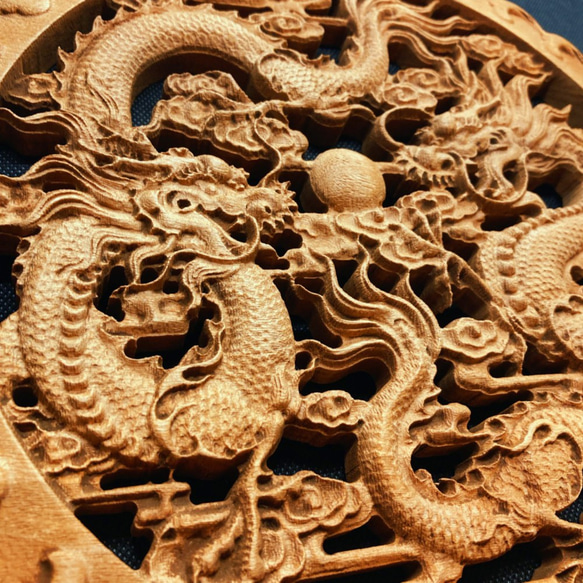 双龍戯珠 26.5cm（龍・竜・雲) 参次元彫刻『雅』 透かし彫 楠彫刻 4枚目の画像