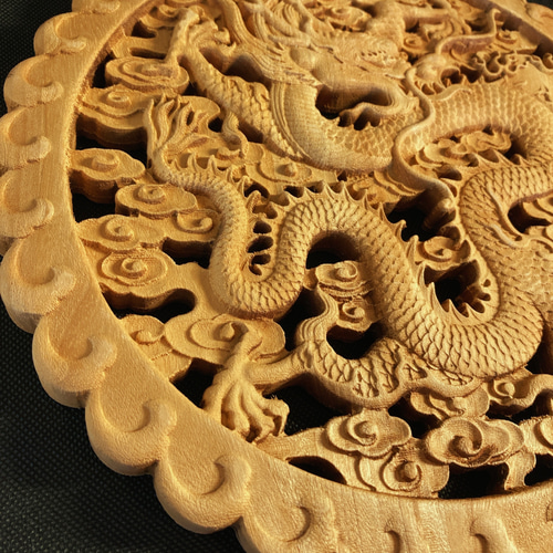 盤竜雲海 26.5cm（波縁 五爪龍)参次元彫刻『雅』 透かし彫 楠彫刻