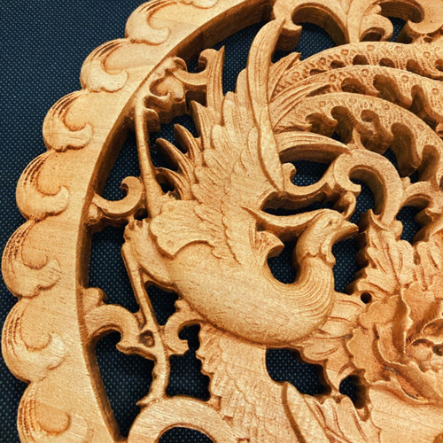 鳳凰牡丹 26.5cm（ほうおう・ぼたん) 参次元彫刻『雅』 透かし彫 楠