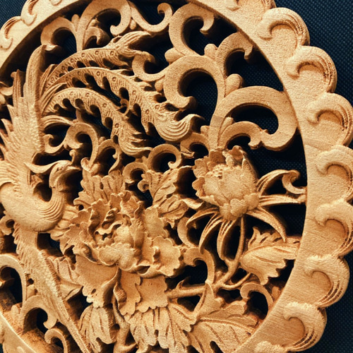 鳳凰牡丹 26.5cm（ほうおう・ぼたん) 参次元彫刻『雅』 透かし彫 楠