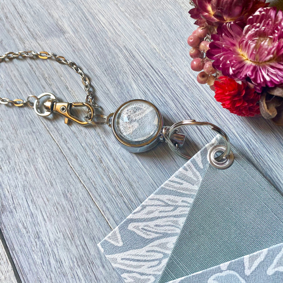 新春限定セット! リールキーが便利なシンプルパスケース（Marigold ウィリアムモリス） 5枚目の画像