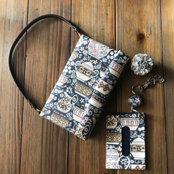 リールキーが便利なシンプルパスケース(リバティプリント　Elevenses) 4枚目の画像