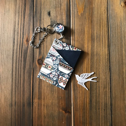 リールキーが便利なシンプルパスケース(リバティプリント　Elevenses) 2枚目の画像