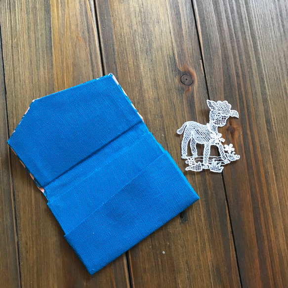 ダブルポケットカードケース（トラネコちゃん） 2枚目の画像