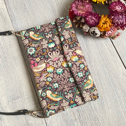 バッグの様に使えるスマホケース 手帳型 ストロベリーシーフPK（マルチタイプタイプ/全機種対応　落下防止） 3枚目の画像